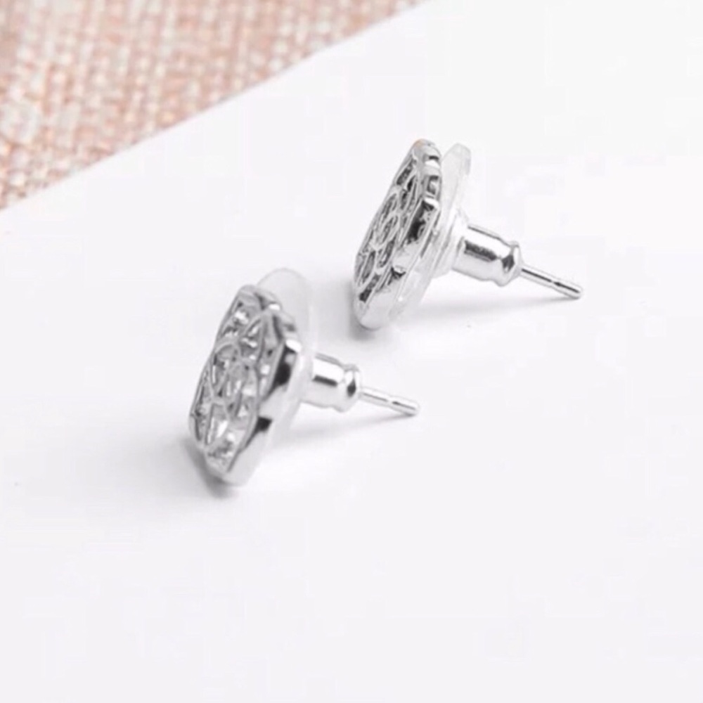 Kendra Scott • Dira Logo Earrings • Silver - Picture 4 of 6